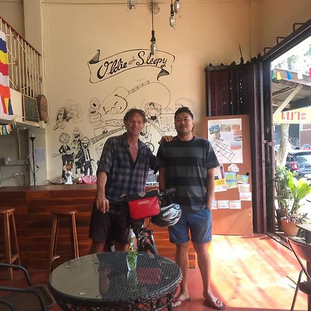 Oldie And Sleepy Hostel Udon Thani Ngoại thất bức ảnh